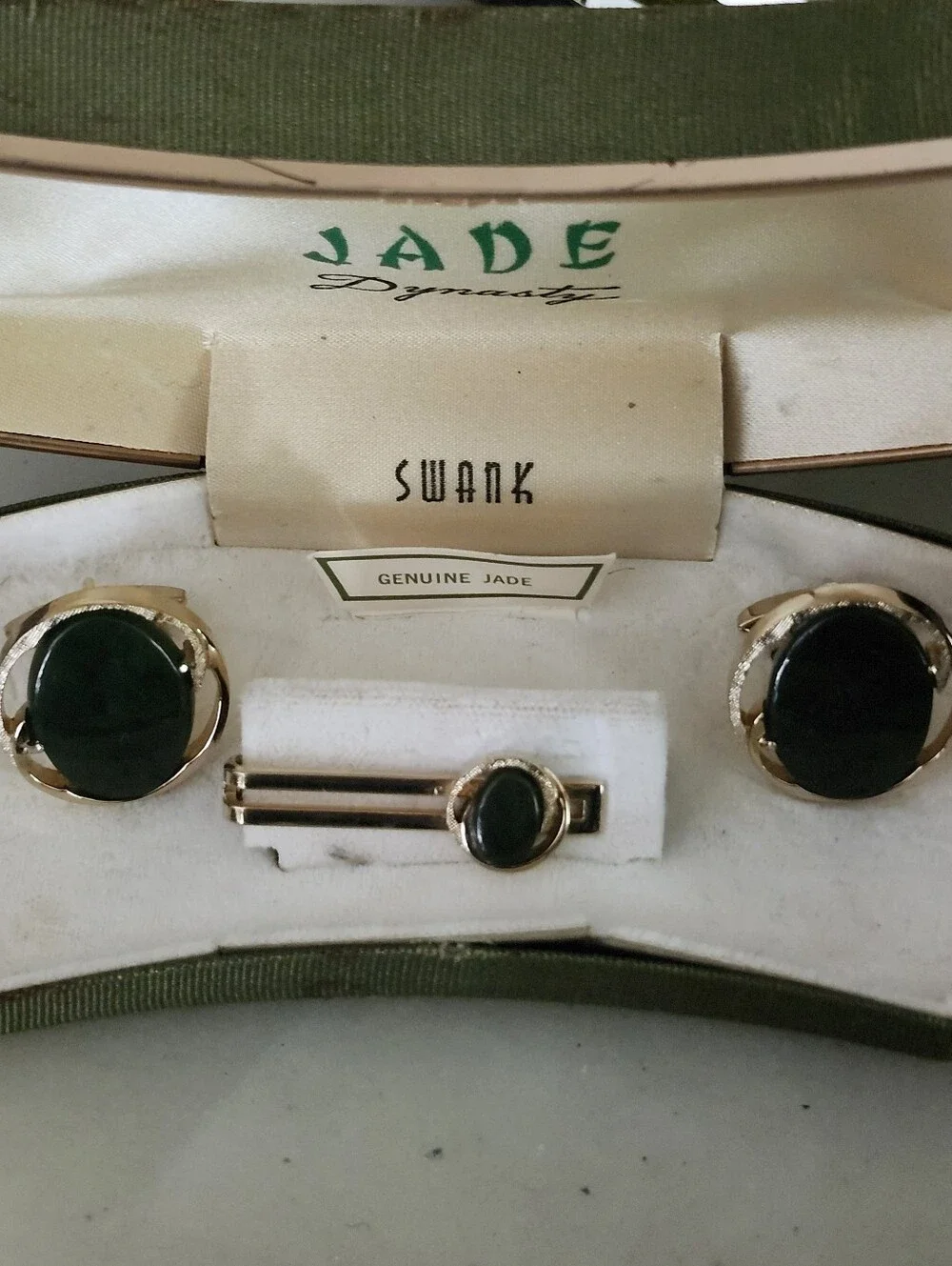 Vtg 60'S SWANK Jade Dynasty Gold-Tone Cufflinks and Tie Bar Set -Genuine Jade